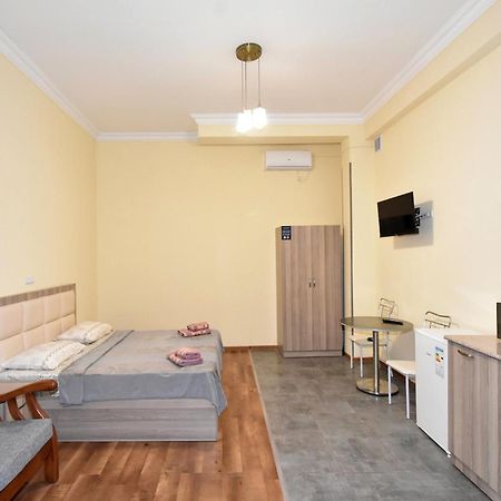 Modern Apartments And Tours Jereván Kültér fotó