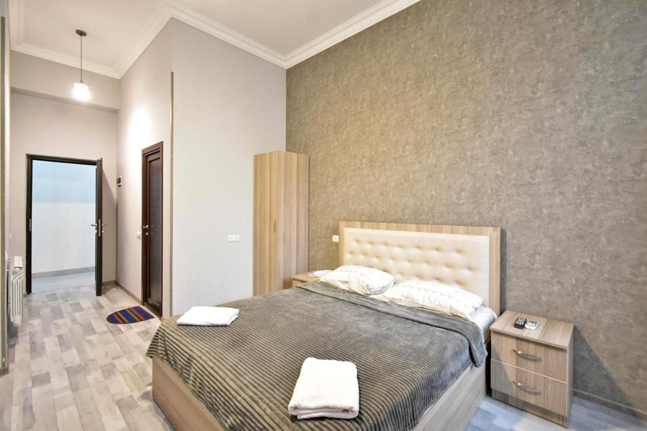 Modern Apartments And Tours Jereván Kültér fotó