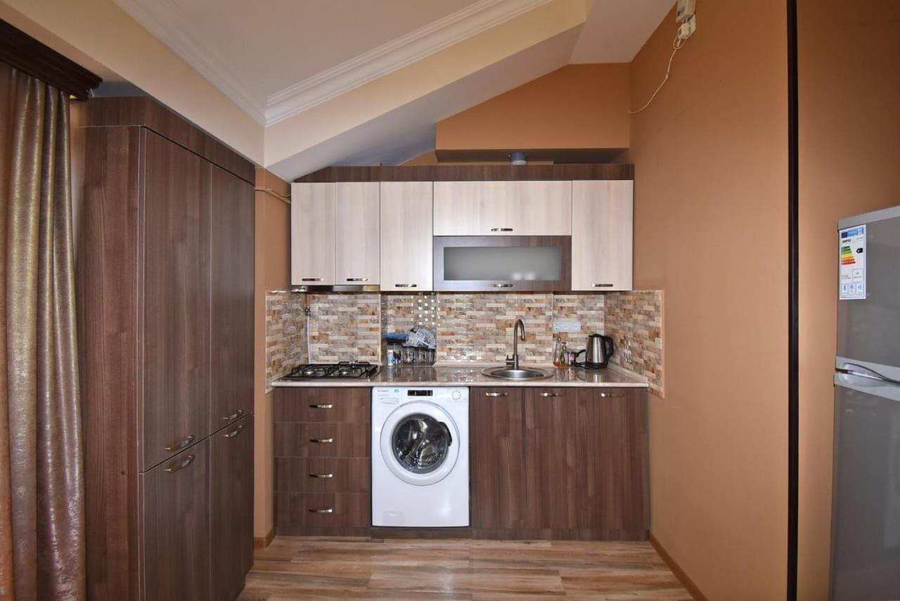 Modern Apartments And Tours Jereván Kültér fotó