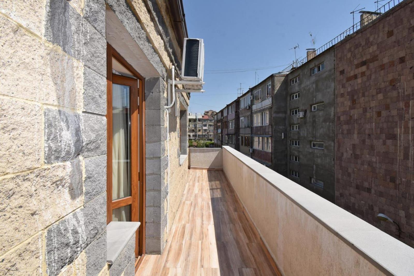Modern Apartments And Tours Jereván Kültér fotó