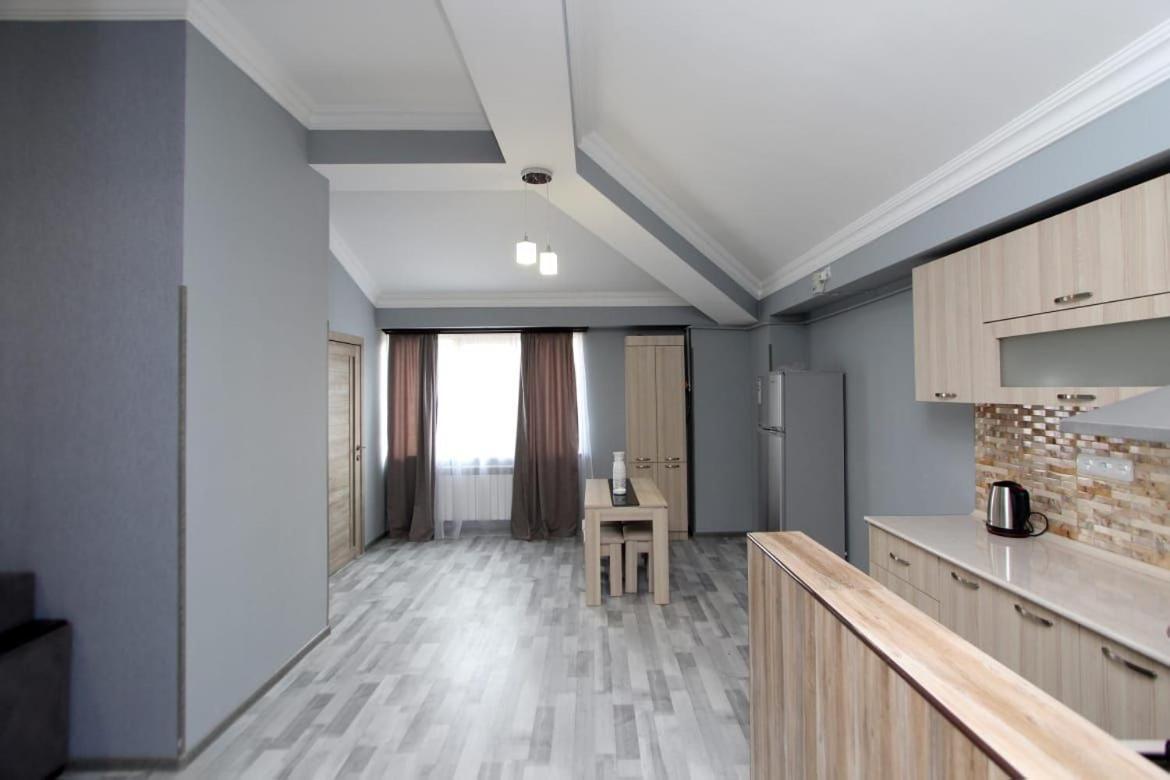 Modern Apartments And Tours Jereván Kültér fotó
