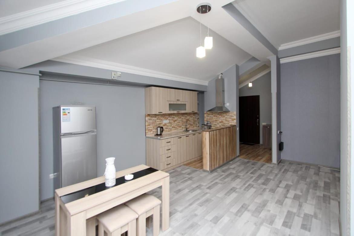 Modern Apartments And Tours Jereván Kültér fotó