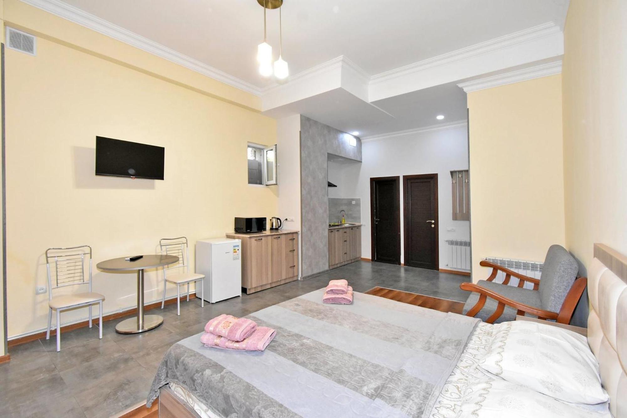 Modern Apartments And Tours Jereván Kültér fotó